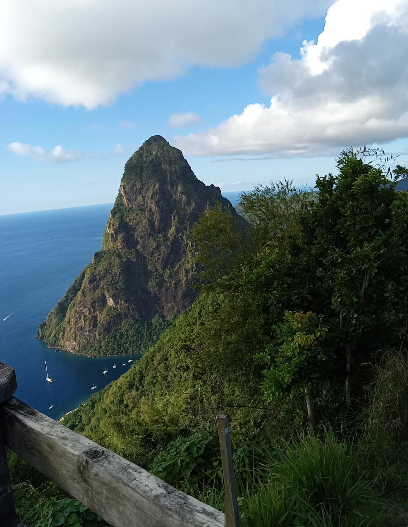 Garfields Hiddengem Villa Soufrière Eksteriør bilde